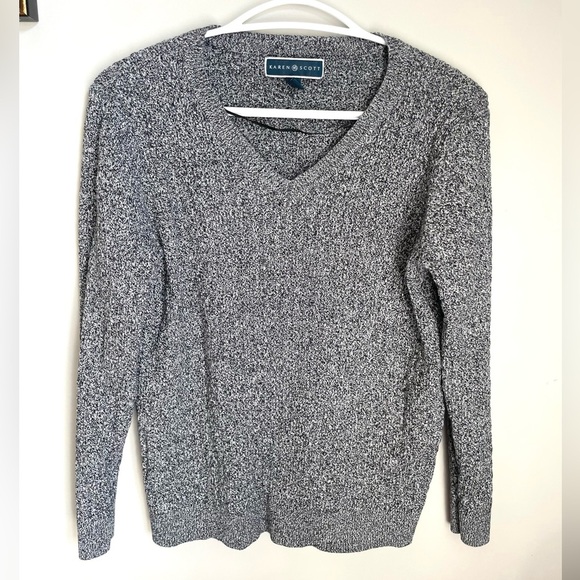 Karen Scott Gray V-Neck Sweater Classic Knit - Picture 2 of 6